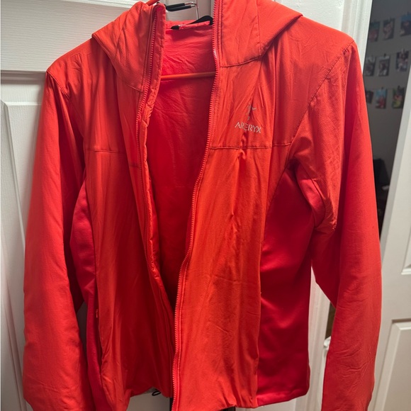 Arc’teryx LT Atom Hoody - Picture 8 of 13